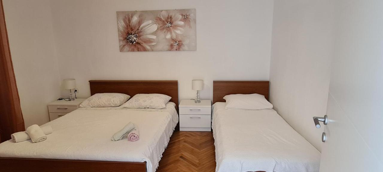 סאלי Apartments Orlic מראה חיצוני תמונה