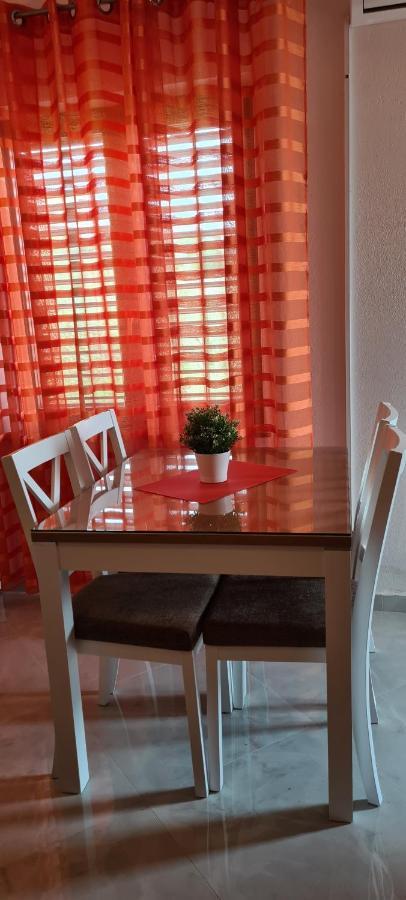 סאלי Apartments Orlic מראה חיצוני תמונה