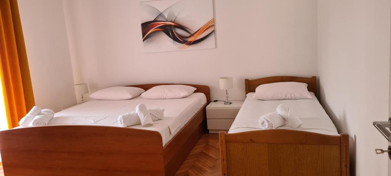 סאלי Apartments Orlic מראה חיצוני תמונה
