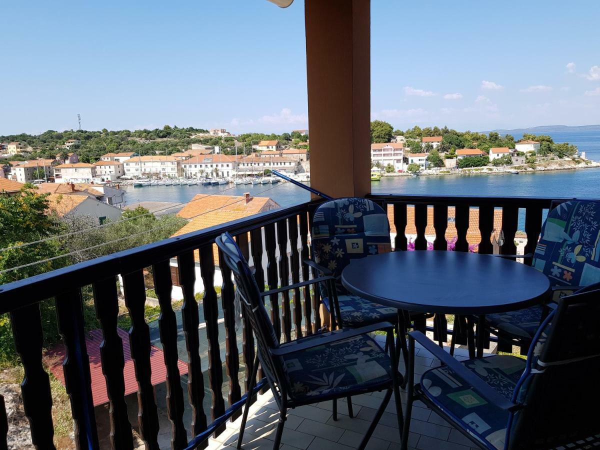 סאלי Apartments Orlic מראה חיצוני תמונה